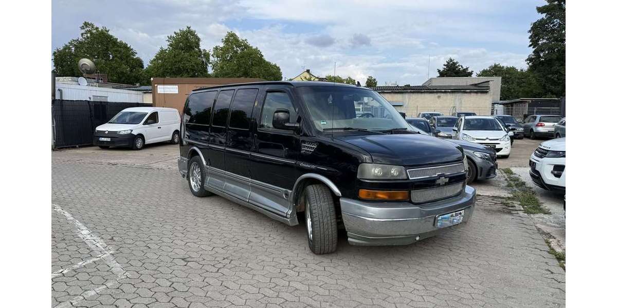 Chevrolet Express 186.500 km 28.800 &euro; Offenbach 63075
