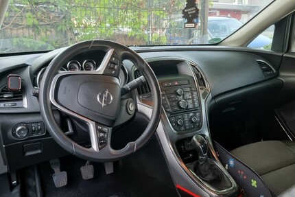 Opel Astra J 112.000 km 5.600 € Erlensee 63526