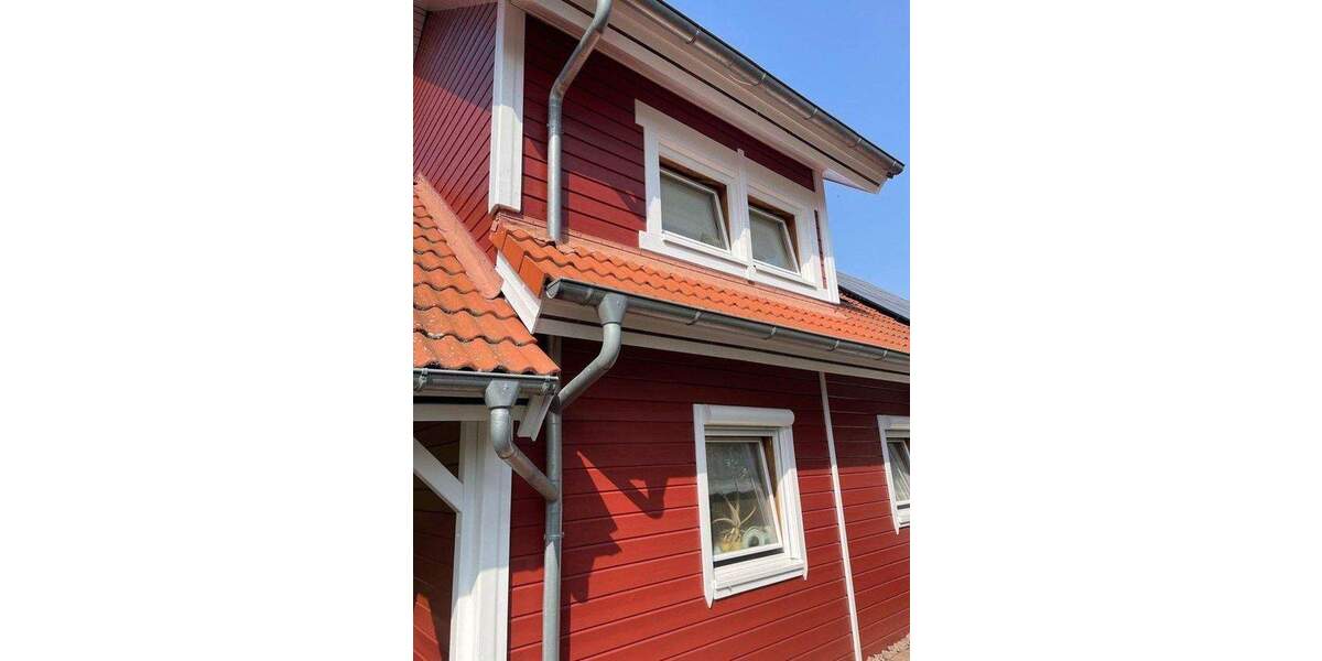 Wunderschönes schwedenrotes Holzhaus am Feldrand - von Privat 4 zimmer