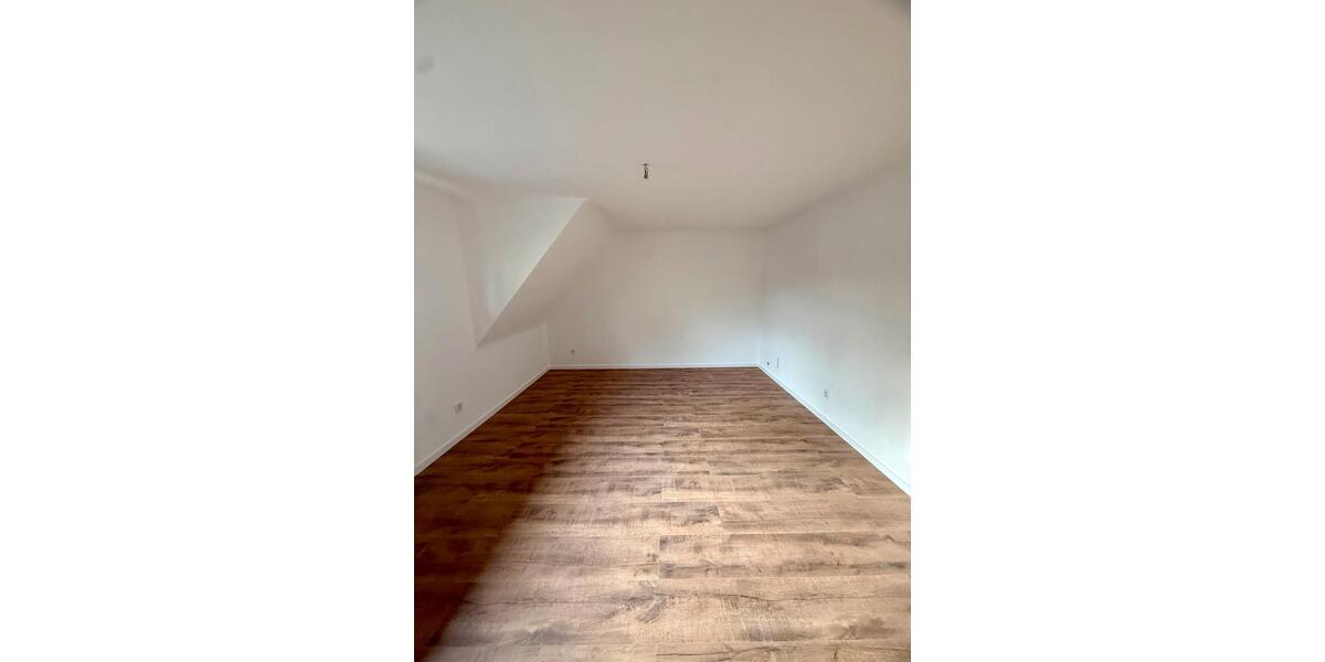 Dachgeschoßwohnung Neu-Isenburg Isenburg - 2 Zimmer, 56 m&sup2;, 850&euro; | Angebot:26252837
