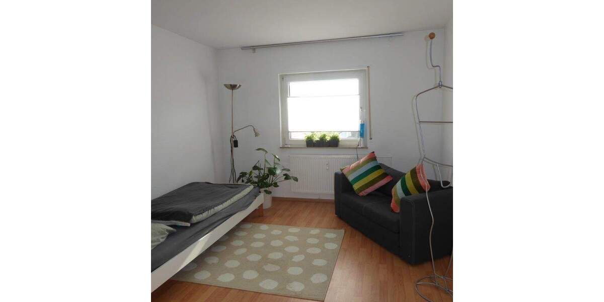 Etagenwohnung Rosbach vor der Höhe Rodheim - 7 Zimmer, 170 m&sup2;, 1.550&euro; | Angebot:24657672