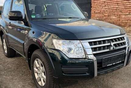 Mitsubishi Pajero 108.500 km 28.600 &euro; Rodgau 63110