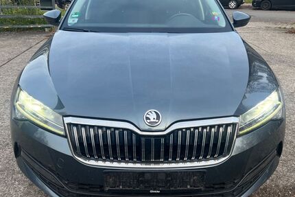 Skoda Superb 236.000 km 15.000 € Frankfurt 60529