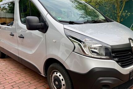 Renault Trafic 178.000 km 11.990 € Offenbach am Main 63065