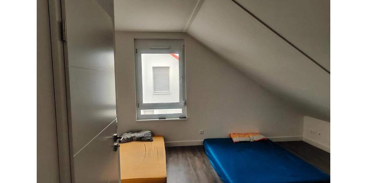 Reihenhaus Stockstadt am Main - 5 Zimmer, 127 m&sup2;, 1.850&euro; | Angebot:26701438
