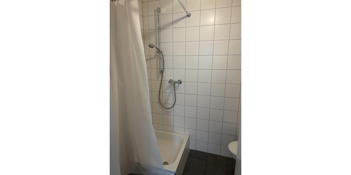 Etagenwohnung Frankfurt am Main Nordend West - 4 Zimmer, 100 m&sup2;, 1.950&euro; | Angebot:26252482
