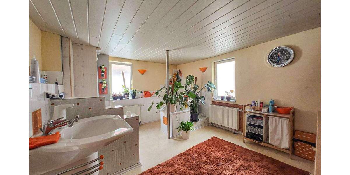 Einfamilienhaus Offenbach Bürgel - 8 Zimmer, 173 m&sup2;, 495.000&euro; | Angebot:25703492