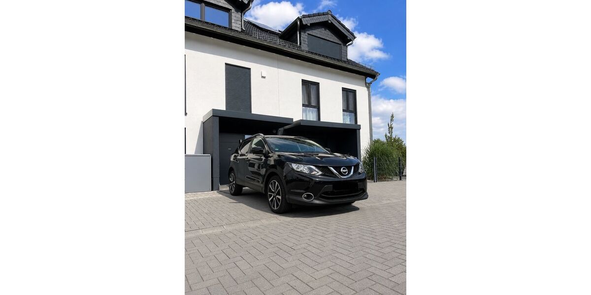Nissan Qashqai 79.000 km 12.800 &euro; Dietzenbach 63128