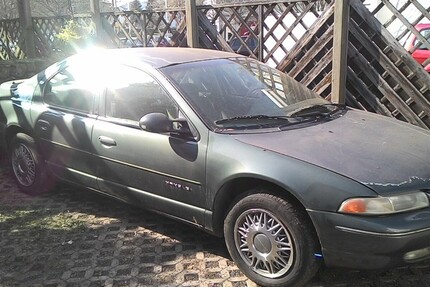 Chrysler Stratus 162.245 km 1.790 € Gelnhausen 63571