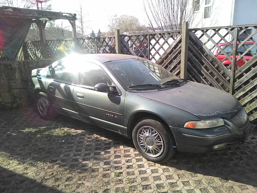 Chrysler Stratus 162.245 km 1.790 € Gelnhausen 63571