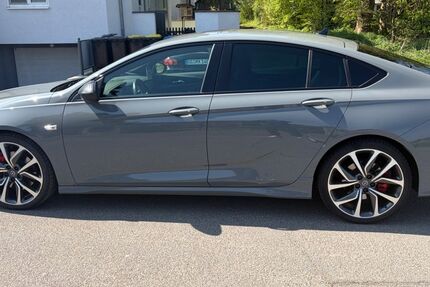 Opel Insignia 128.000 km 21.000 &euro; Büttelborn-Worfelden 64572
