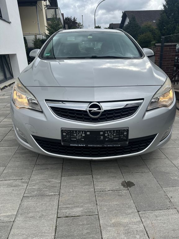Opel Astra 195.000 km 2.300 € Seligenstadt 63500