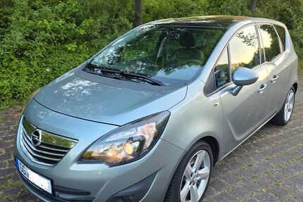 Opel Meriva 89.000 km 7.900 € Rüsselsheim 65428
