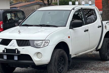Mitsubishi L200 178.000 km 10.990 € Darmstadt 64293
