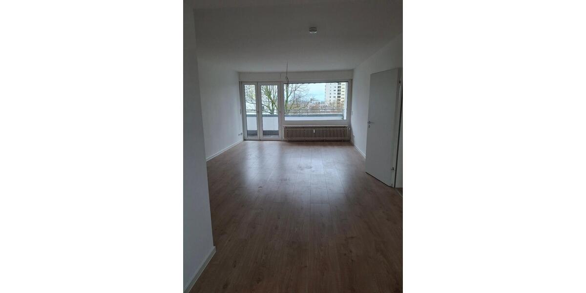 Etagenwohnung Steinbach (Taunus) - 3.5 Zimmer, 85 m&sup2;, 1.200&euro; | Angebot:26241351