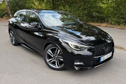 INFINITI Q30 113.500 km 16.490 &euro; Kelsterbach 65451