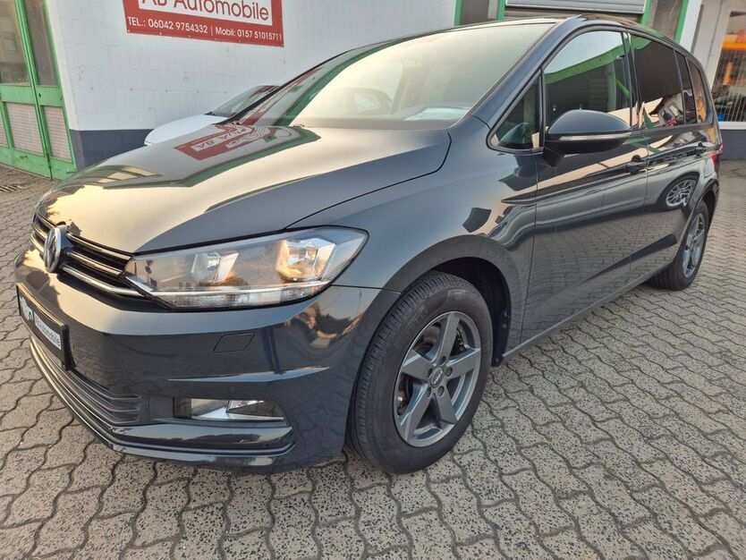 VW Touran 130.000 km 15.700 € Büdingen 63654