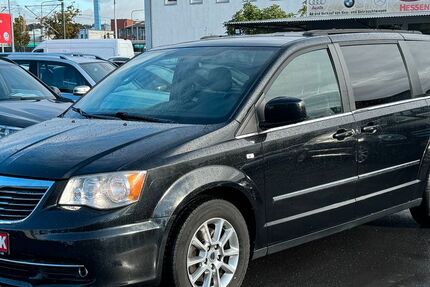 Lancia Voyager 172.000 km 14.900 € Frankfurt 60388