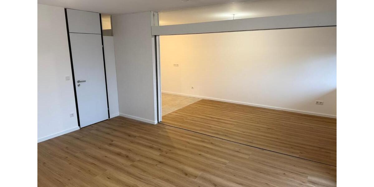 Kernsanierte 3,5 Zi Whg in Schwalbach am Taunus 3.5 zimmer