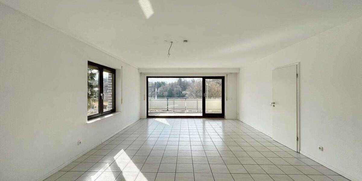 Mehrfamilienhaus, Wohnhaus Eppstein / Vockenhausen Vockenhausen - 6 Zimmer, 186 m&sup2;, 1.950&euro; | Angebot:25459086