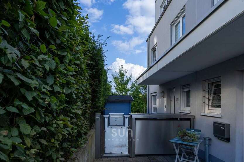 Haus zum Mieten in Oberursel (Taunus) 3.600 € 156 m²