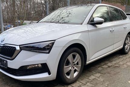 Skoda Scala 38.000 km 18.899 &euro; Eppstein 65817