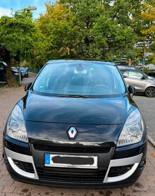 Renault Scenic 223.000 km 3.450 € Frankfurt 60388