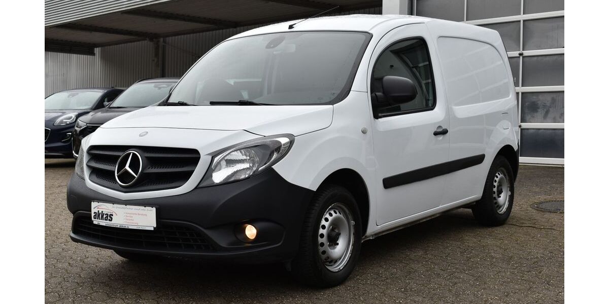 Mercedes-Benz Citan 179.000 km 6.900 &euro; Bad Vilbel 61118