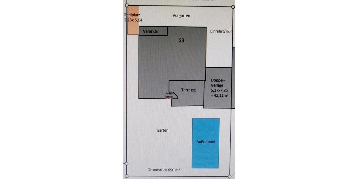 Bungalow im Landhausstil mit Pool und Einliegerwohnung 9 zimmer