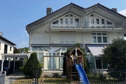 Haus zum Kaufen in Neu-Isenburg 699.000 € 161 m² 7 zimmer