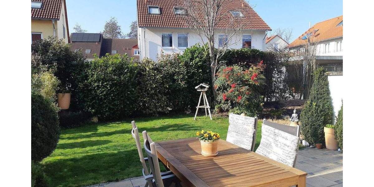 Reihenmittelhaus Hattersheim - 5 Zimmer, 160 m&sup2;, 745.000&euro; | Angebot:25897513