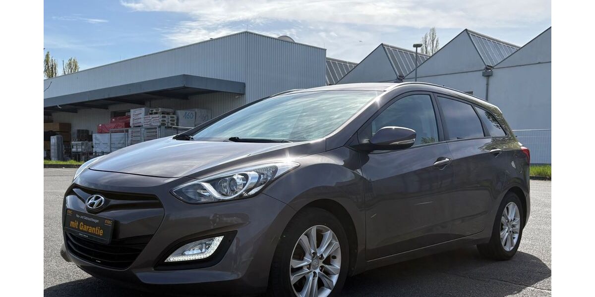 Hyundai i30 83.000 km 7.790 &euro; Frankfurt 60386