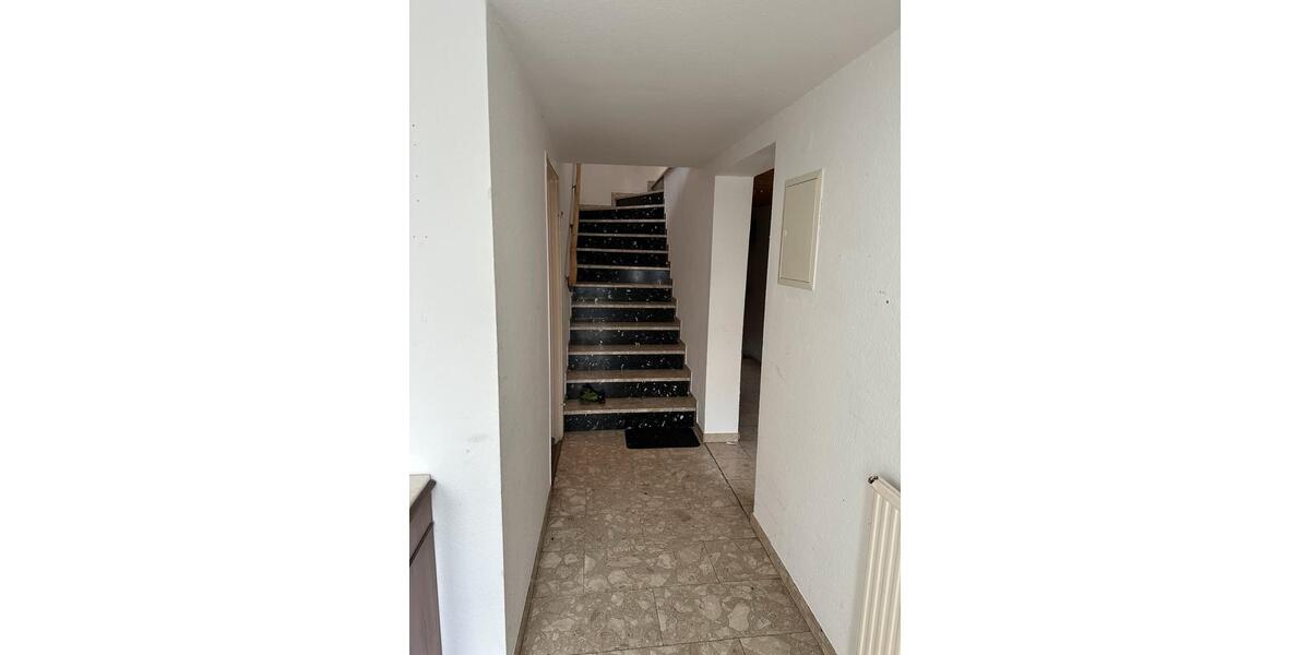 Einfamilienhaus in Frankfurt-Harheim, Garten, Garage - BEFRISTET 6 zimmer