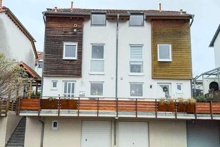 Besondere Doppelhaushälfte - offenes Gebälk, warme Atmosphäre, viel Raum 5 zimmer