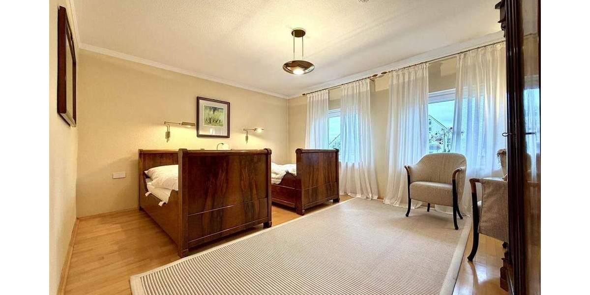 Mehrfamilienhaus, Wohnhaus Offenbach Offenbach am Main - 9 Zimmer, 307 m&sup2;, 1.095.000&euro; | Angebot:25696458