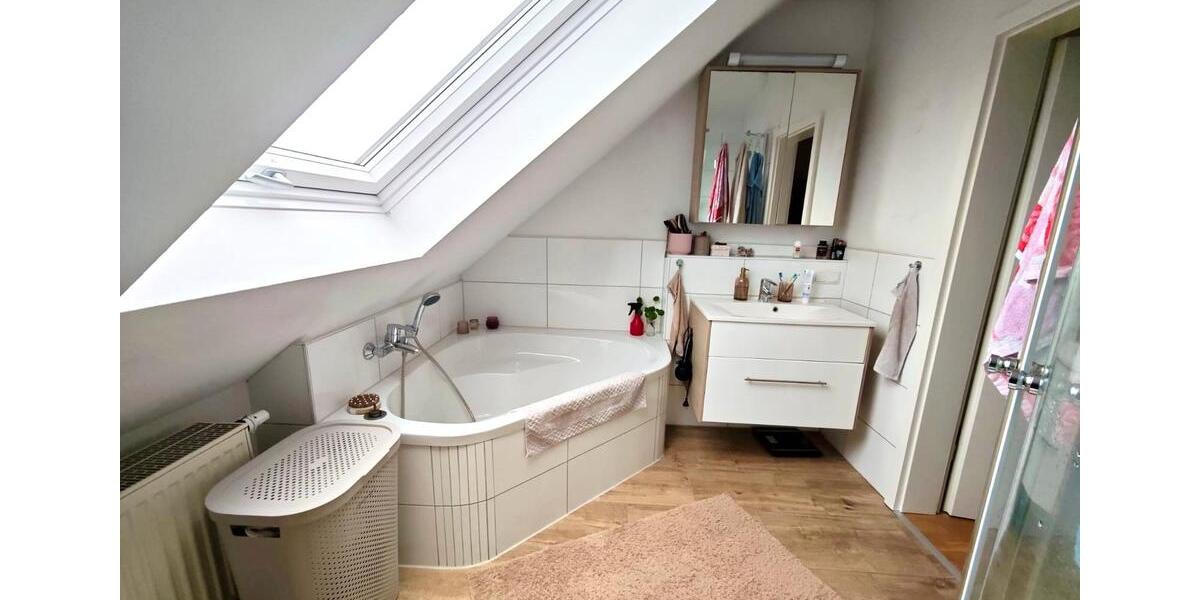 Dachgeschoßwohnung Hasselroth - 2 Zimmer, 65 m&sup2;, 275.000&euro; | Angebot:26163883