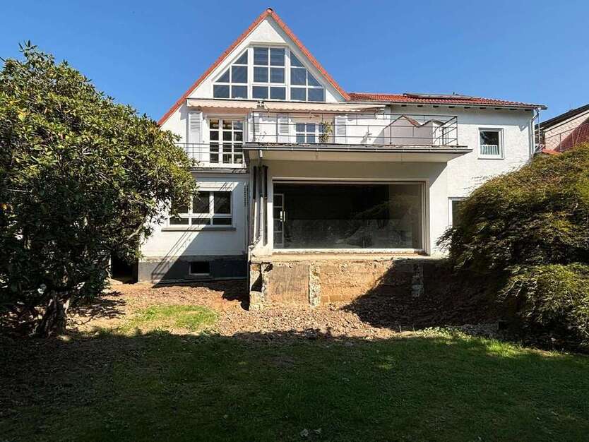 Haus zum Kaufen in Bad Homburg v.d.H. 675.000 € 195 m²