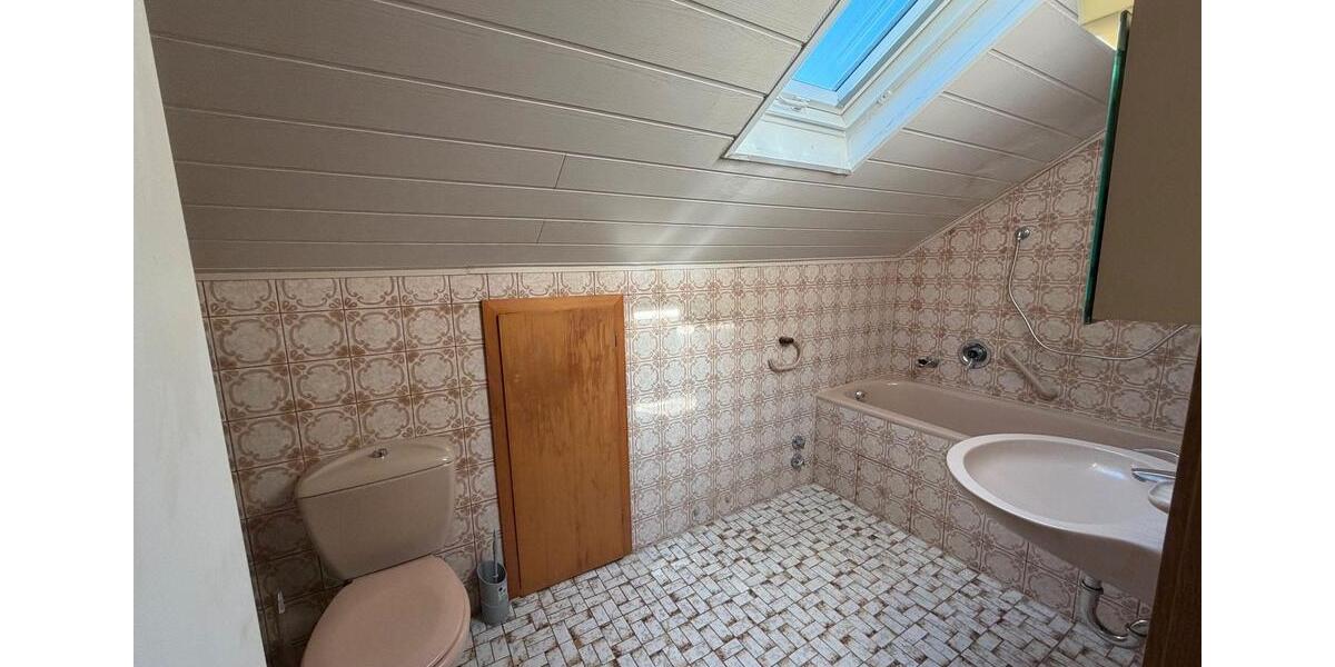 Reihenhaus Frankfurt am Main Gallus - 4 Zimmer, 100 m&sup2;, 2.100&euro; | Angebot:26339627