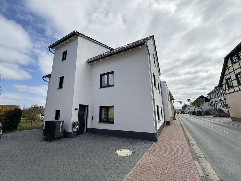 Wohnung zum Kaufen in Usingen 317.000 € 81.47 m²