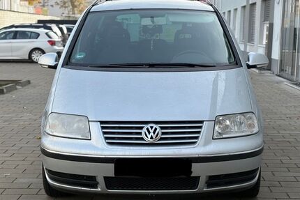 VW Sharan 174.100 km 5.500 € Darmstadt 64295