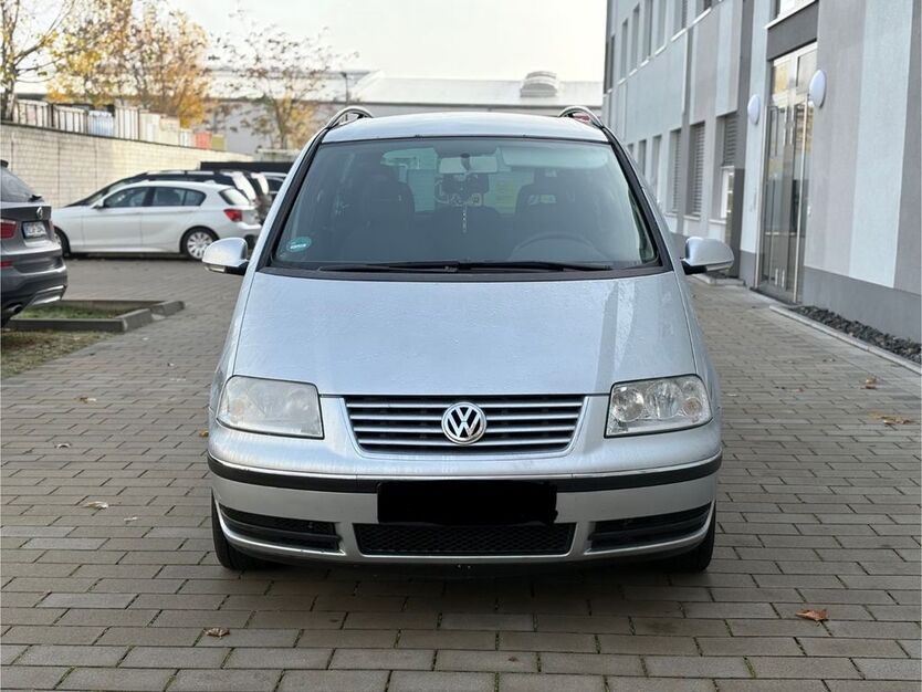 VW Sharan 174.100 km 5.500 € Darmstadt 64295