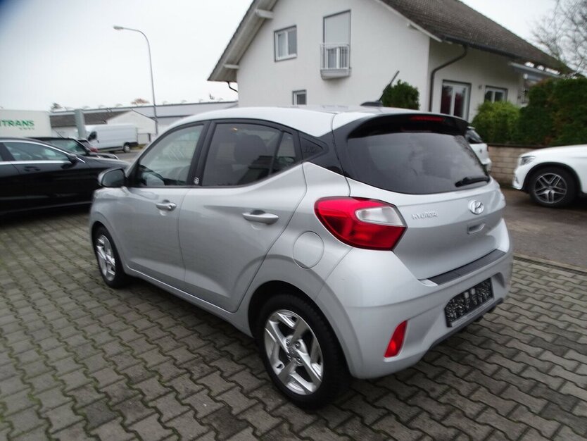 Hyundai i10 1,0l Edition 30 Klima, Spurhalteassistent, App 35.424 km 11.790 € Rodgau 63110