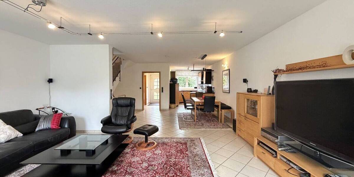 Reihenmittelhaus Frankfurt am Main Kalbach - 6 Zimmer, 190 m&sup2;, 860.000&euro; | Angebot:26170559