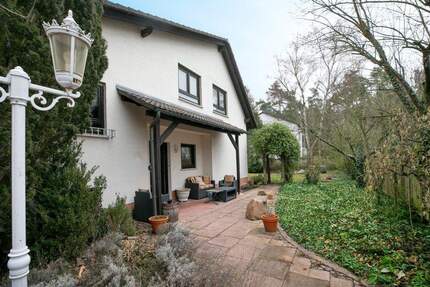 Freistehendes Einfamilienhaus in ruhiger Lage vor den Toren Frankfurts 5 zimmer