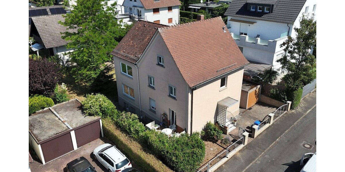 Bad Homburg - Kirdorf: 2-Familienhaus in zentraler und ruhiger Lage! 6 zimmer