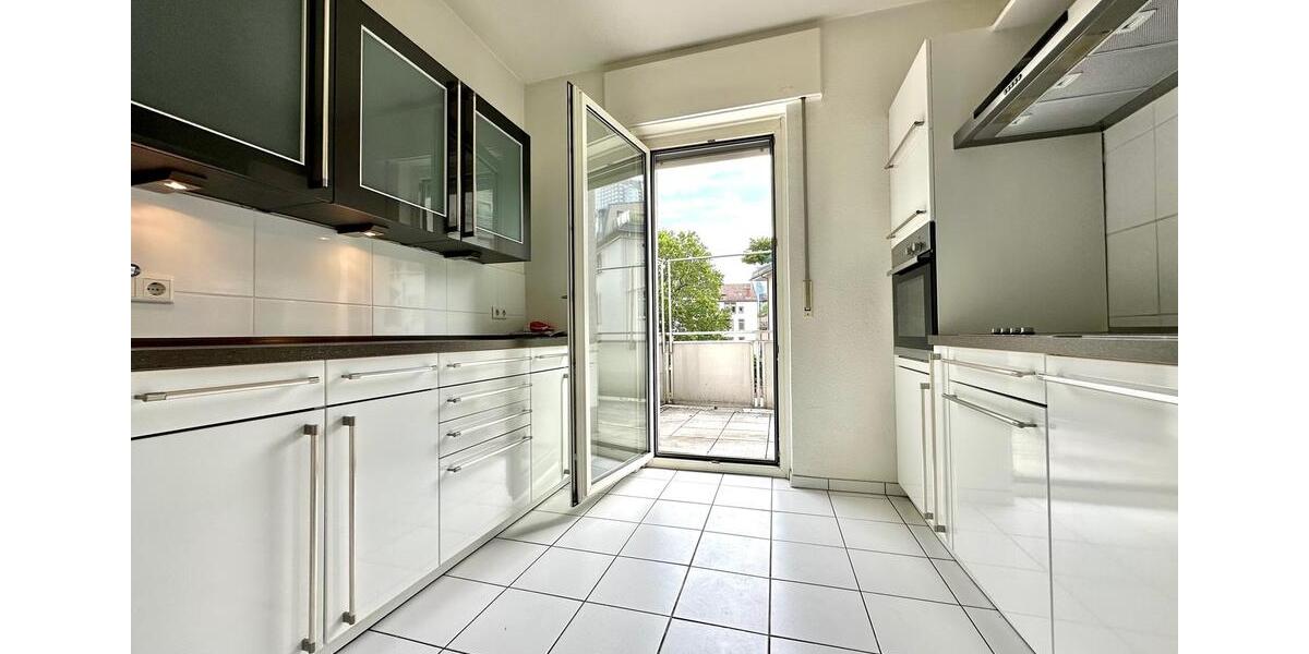 3 Zi -Penthouse Wohnung in Westend -mit Garage 3 zimmer