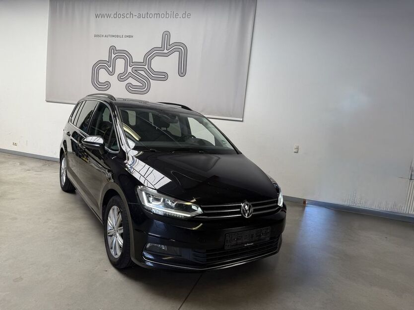 VW Touran 152.889 km 14.990 € Maintal bei Frankfurt am Main 63477