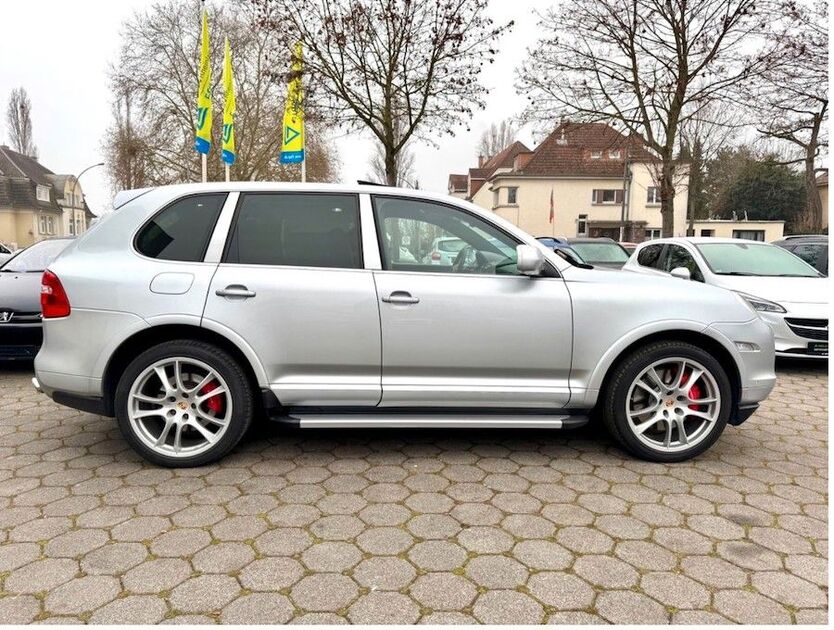 Porsche Cayenne 270.000 km 14.999 € Mörfelden Walldorf 64546