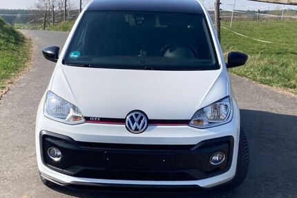 VW up! 85.000 km 12.200 &euro; Altenstadt-Oberau 63674