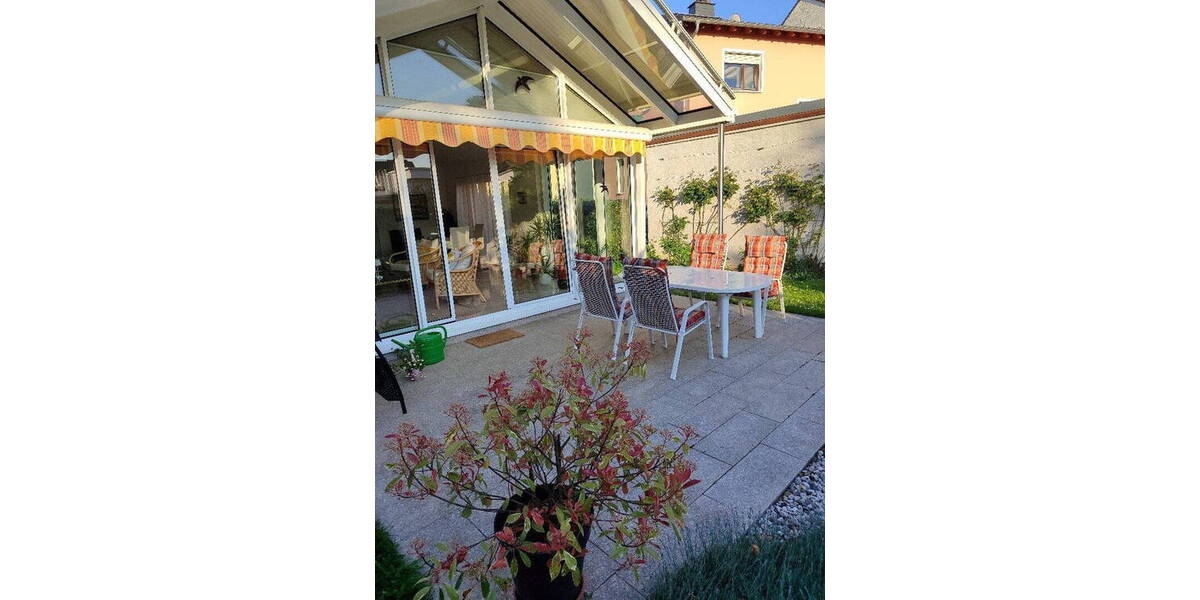 Einfamilienhaus Schwalbach - 5 Zimmer, 130 m&sup2;, 775.000&euro; | Angebot:26256137